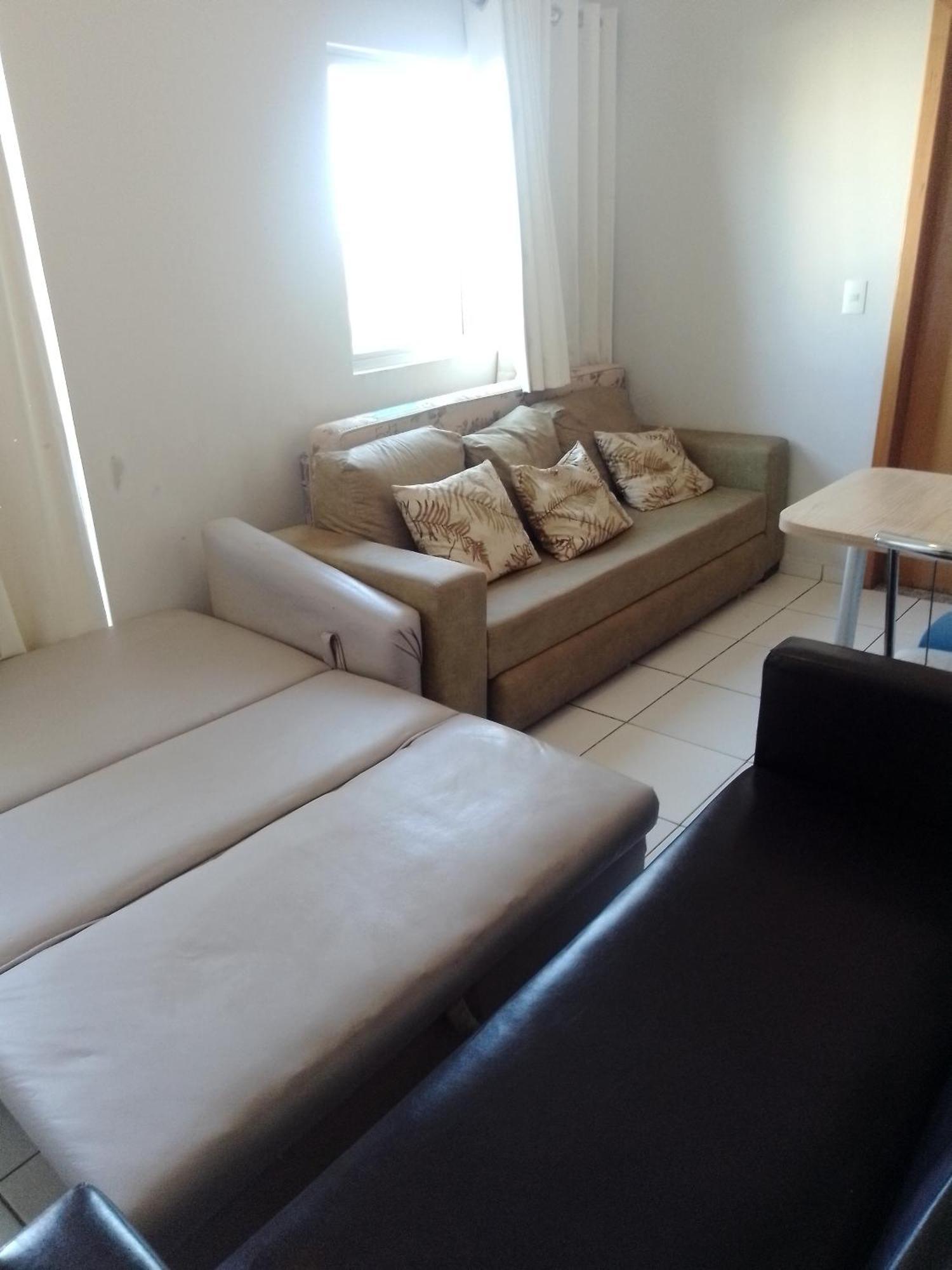 Golden dolphin Express 5pessoas mais 1 criança até 5 anos com toalhas e roupas de cama,lençóis, travesseiros e fronhas e 3 parques aquáticos termais limpeza impostos e taxas já incluso Caldas Novas Quarto foto