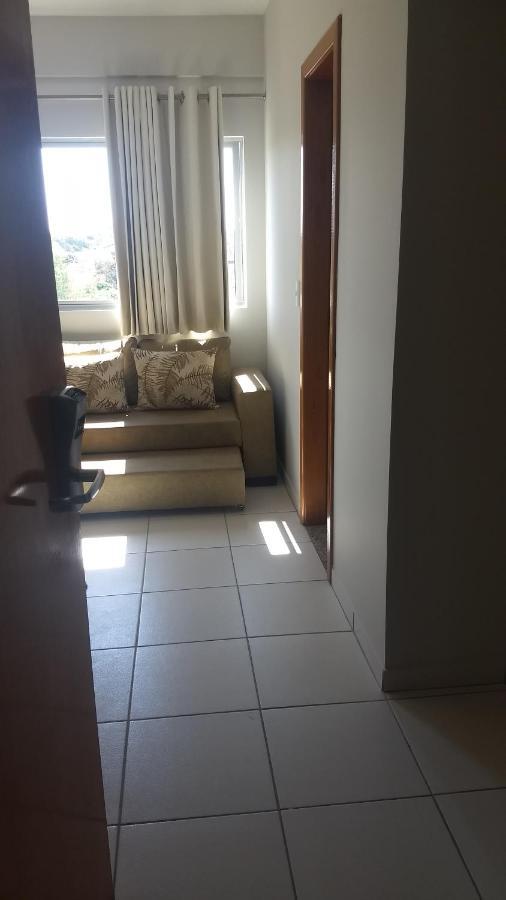 Golden dolphin Express 5pessoas mais 1 criança até 5 anos com toalhas e roupas de cama,lençóis, travesseiros e fronhas e 3 parques aquáticos termais limpeza impostos e taxas já incluso Caldas Novas Exterior foto