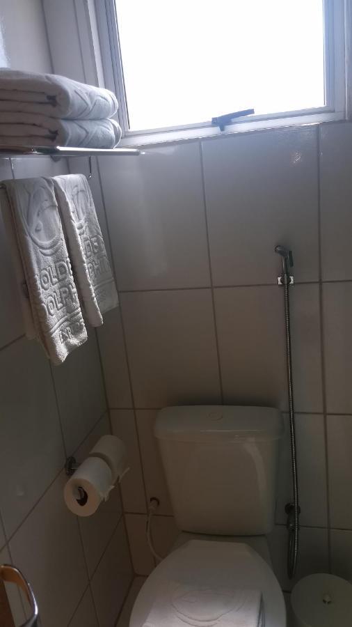 Golden dolphin Express 5pessoas mais 1 criança até 5 anos com toalhas e roupas de cama,lençóis, travesseiros e fronhas e 3 parques aquáticos termais limpeza impostos e taxas já incluso Caldas Novas Exterior foto