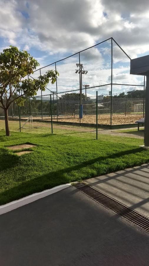 Golden dolphin Express 5pessoas mais 1 criança até 5 anos com toalhas e roupas de cama,lençóis, travesseiros e fronhas e 3 parques aquáticos termais limpeza impostos e taxas já incluso Caldas Novas Exterior foto