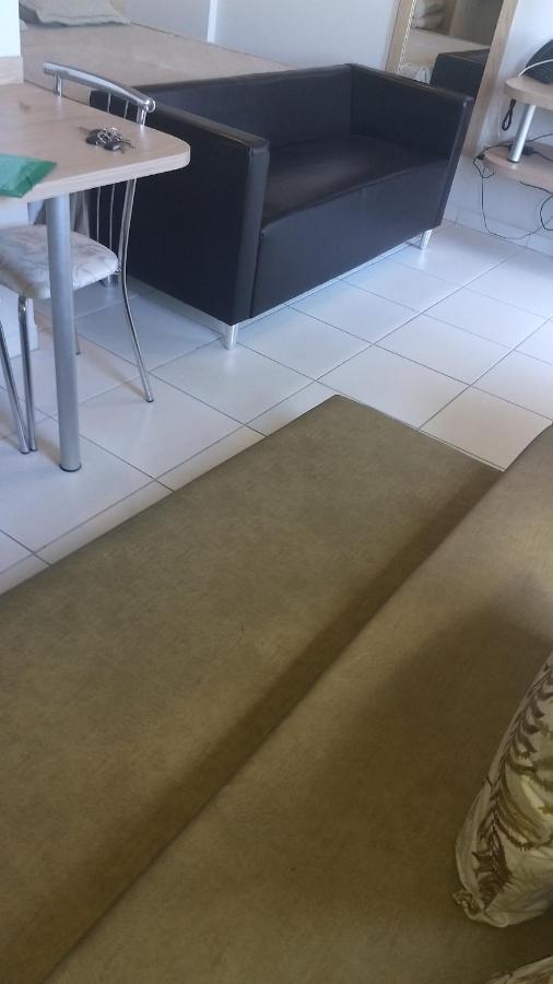 Golden dolphin Express 5pessoas mais 1 criança até 5 anos com toalhas e roupas de cama,lençóis, travesseiros e fronhas e 3 parques aquáticos termais limpeza impostos e taxas já incluso Caldas Novas Exterior foto
