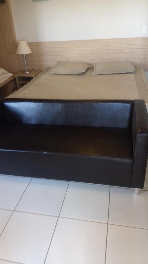 Golden dolphin Express 5pessoas mais 1 criança até 5 anos com toalhas e roupas de cama,lençóis, travesseiros e fronhas e 3 parques aquáticos termais limpeza impostos e taxas já incluso Caldas Novas Exterior foto