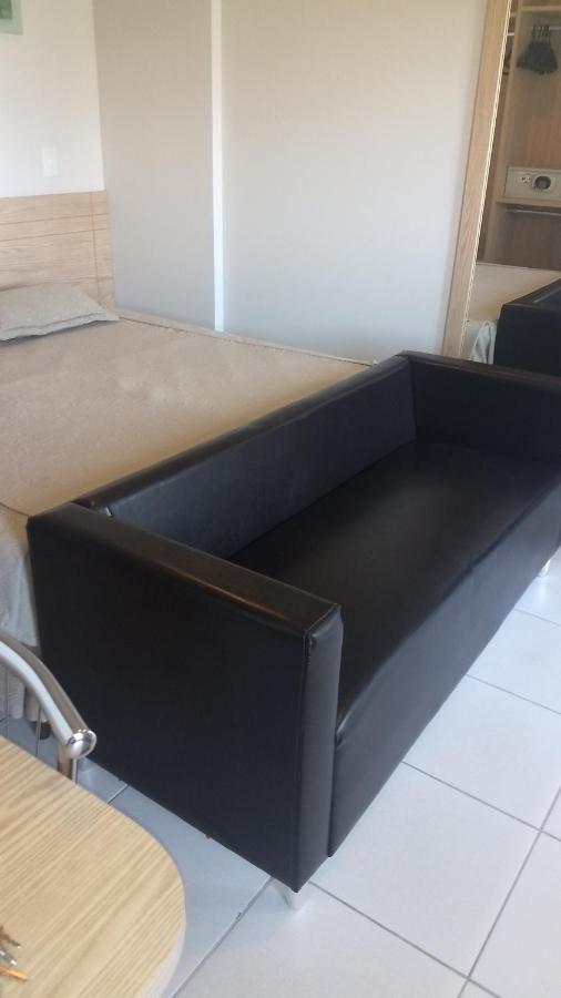 Golden dolphin Express 5pessoas mais 1 criança até 5 anos com toalhas e roupas de cama,lençóis, travesseiros e fronhas e 3 parques aquáticos termais limpeza impostos e taxas já incluso Caldas Novas Exterior foto